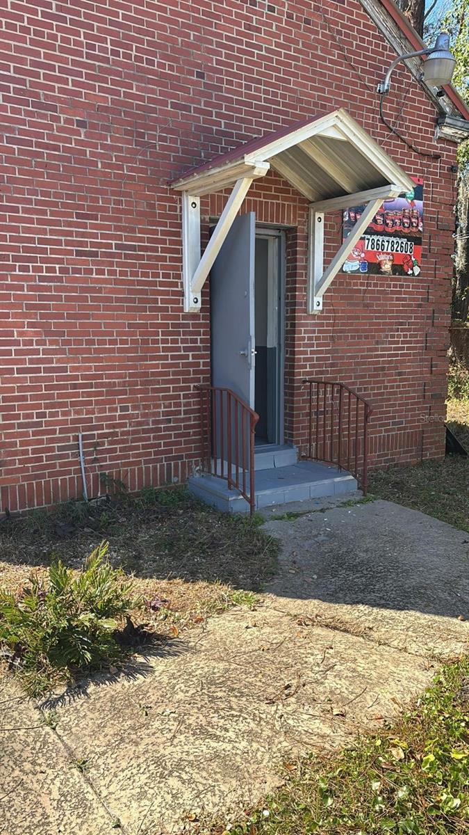 3829 Reid St Property Photo 1