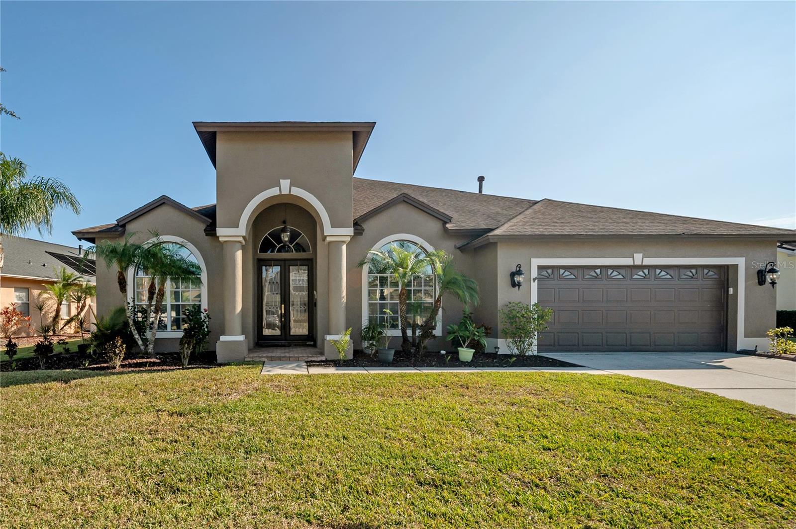 10126 Londonshire Ln Property Photo 1