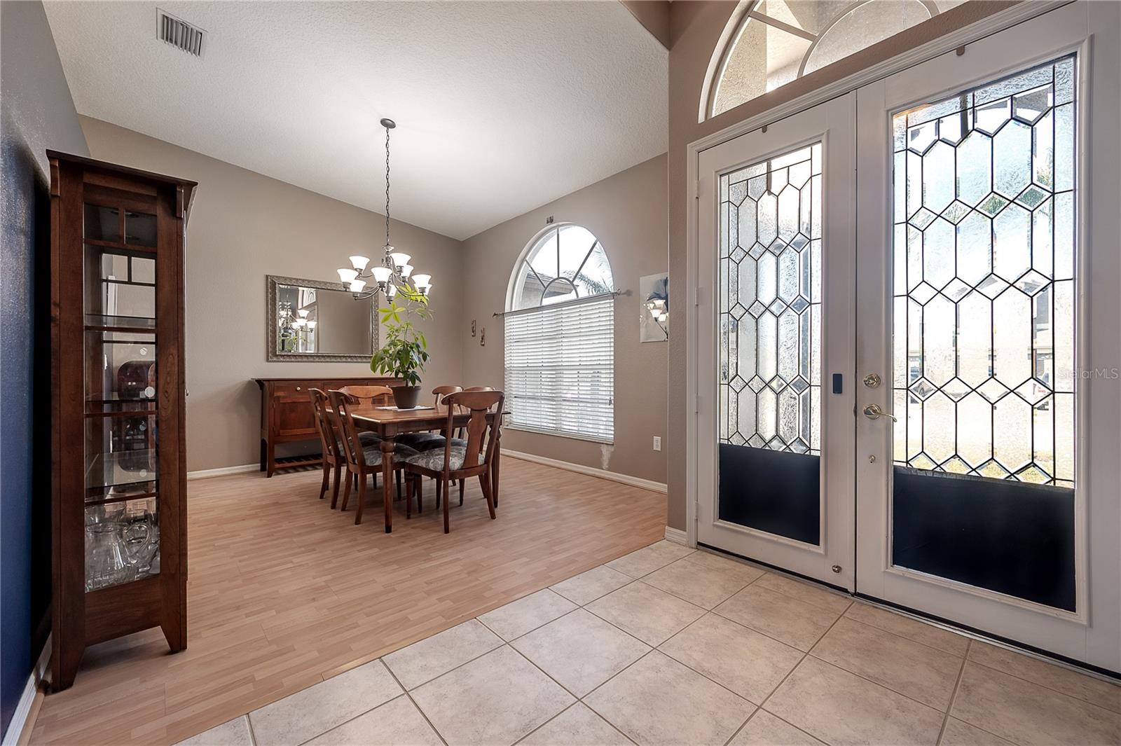 10126 Londonshire Ln Property Photo 6
