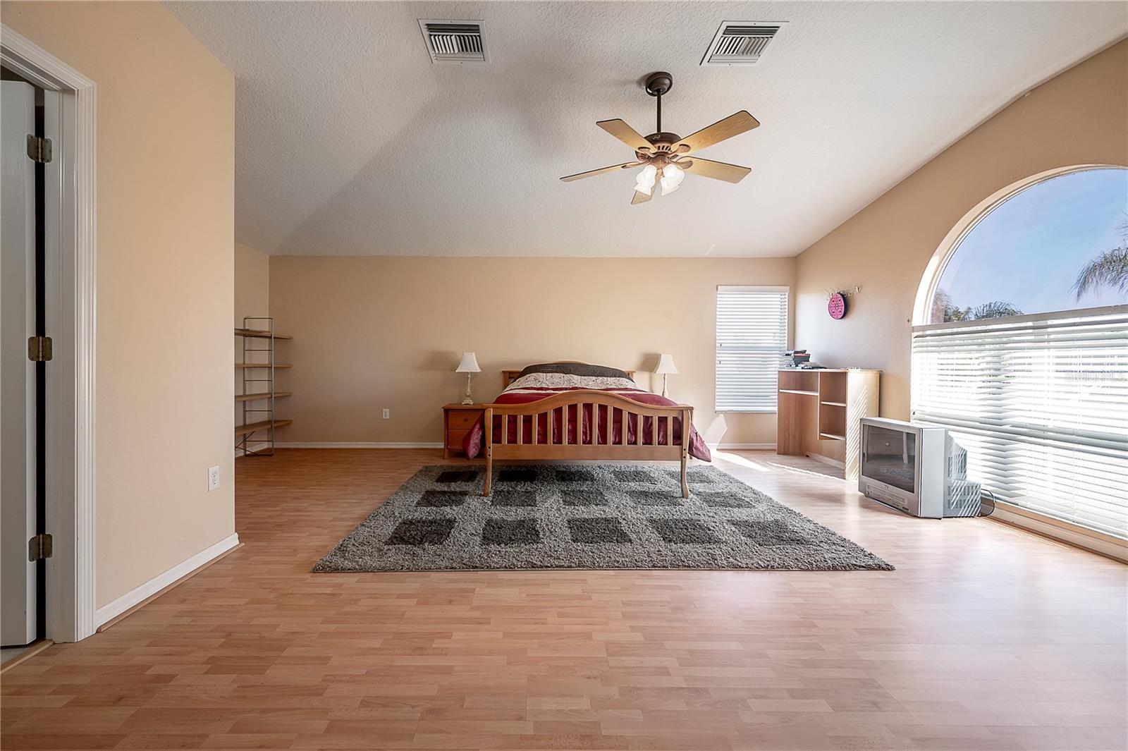 10126 Londonshire Ln Property Photo 28