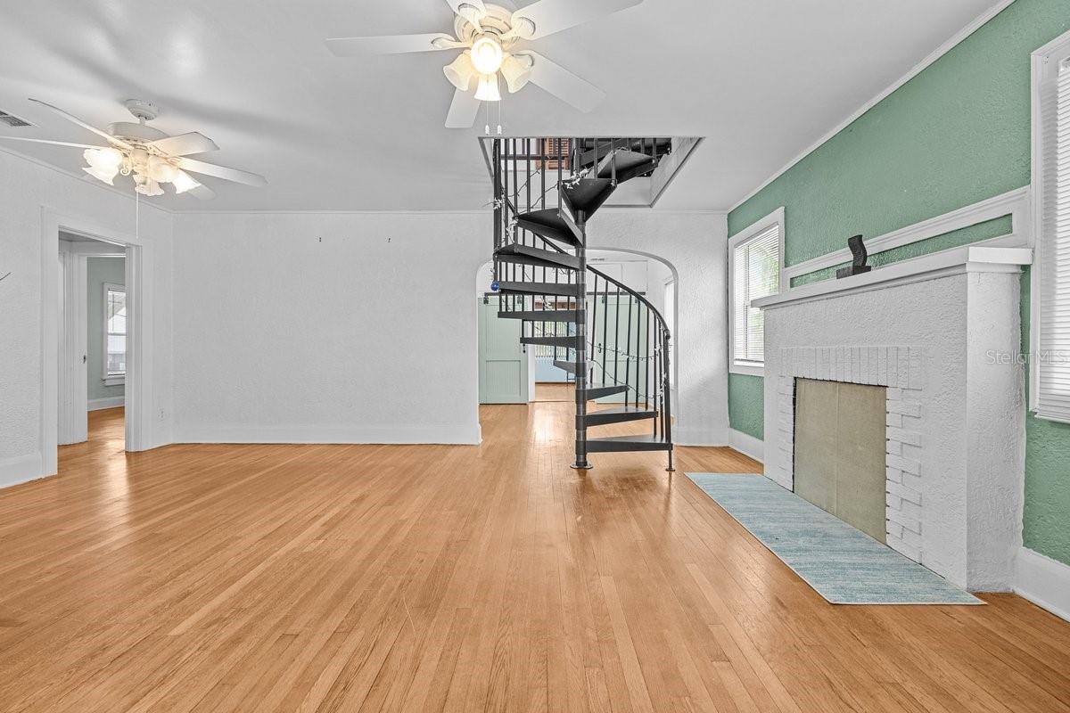 415 Avenue K Ne Property Photo 11