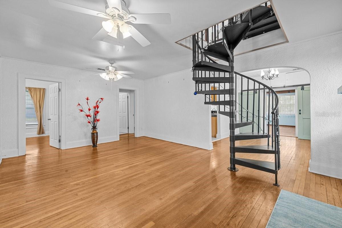 415 Avenue K Ne Property Photo 12