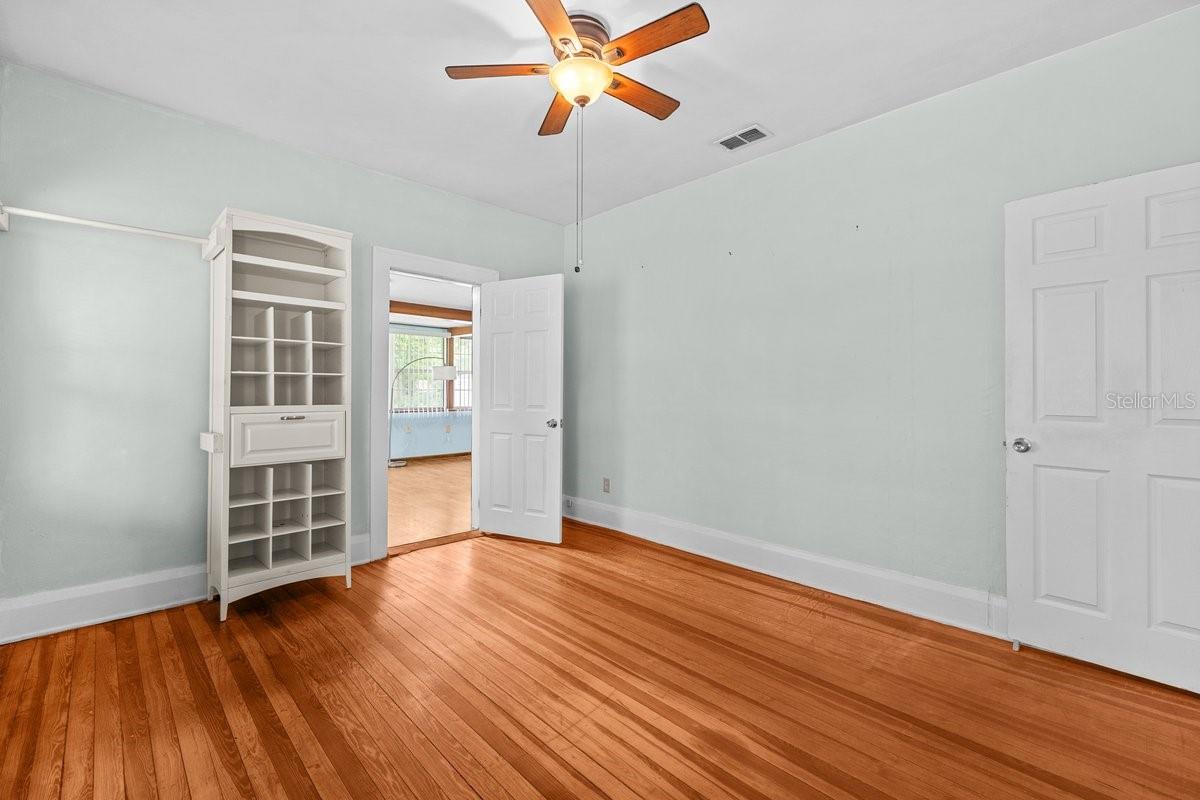 415 Avenue K Ne Property Photo 28