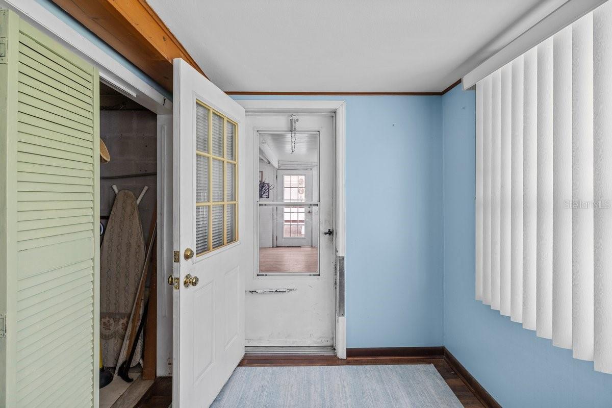 415 Avenue K Ne Property Photo 55