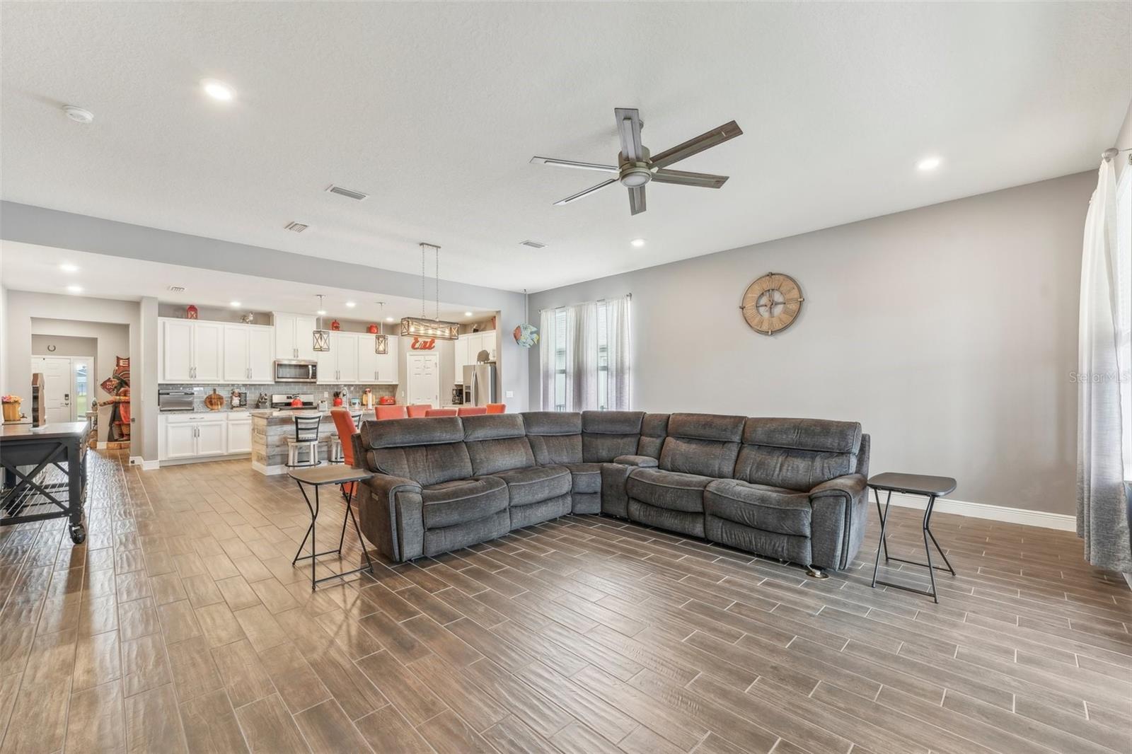 6028 Milestone Dr Property Photo 10