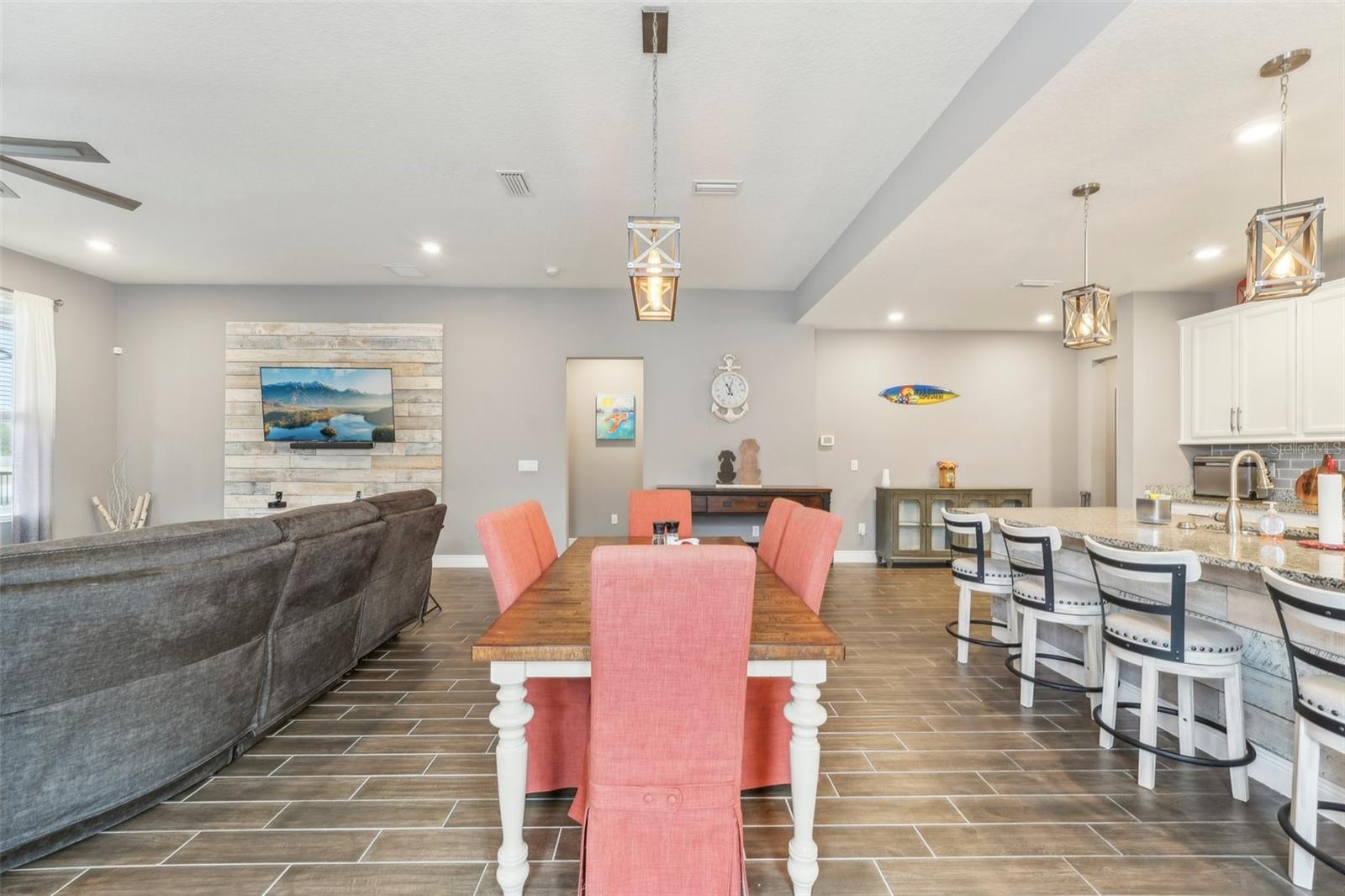 6028 Milestone Dr Property Photo 15