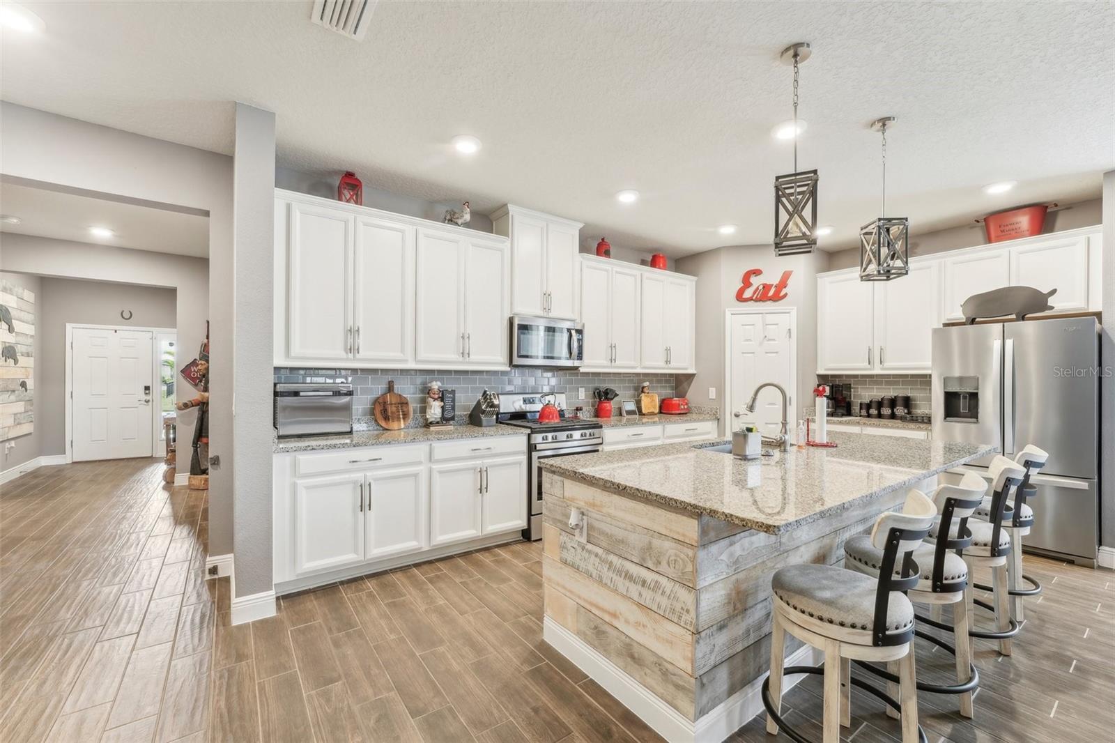 6028 Milestone Dr Property Photo 17