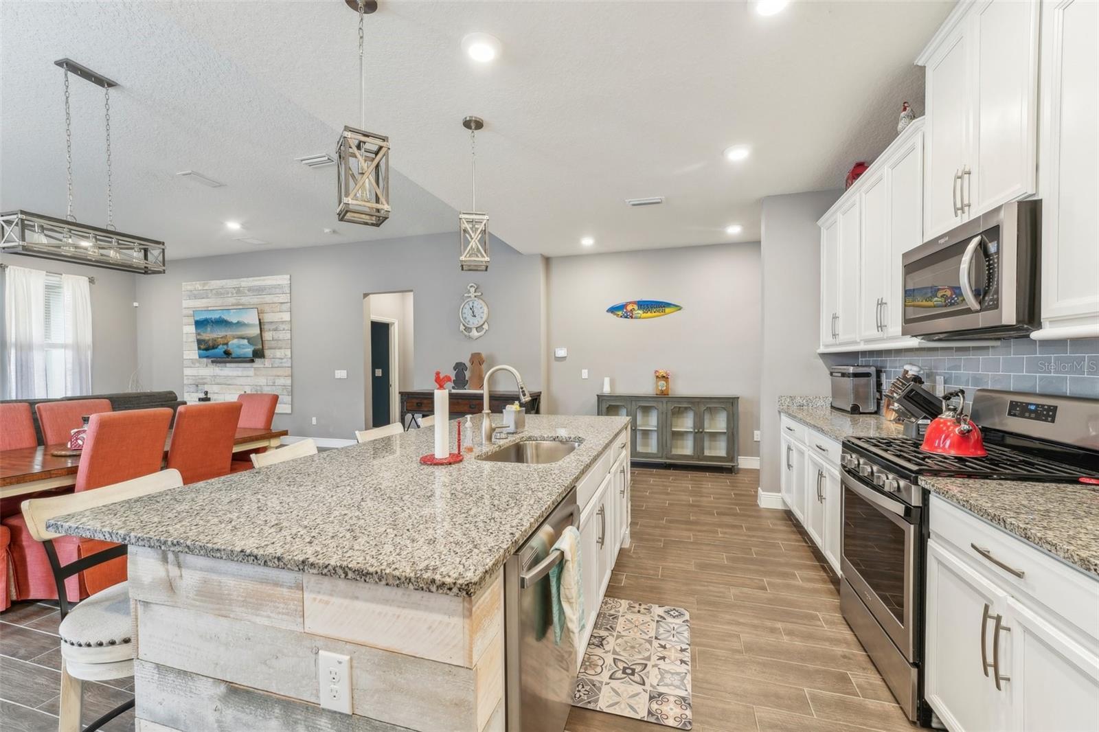 6028 Milestone Dr Property Photo 20