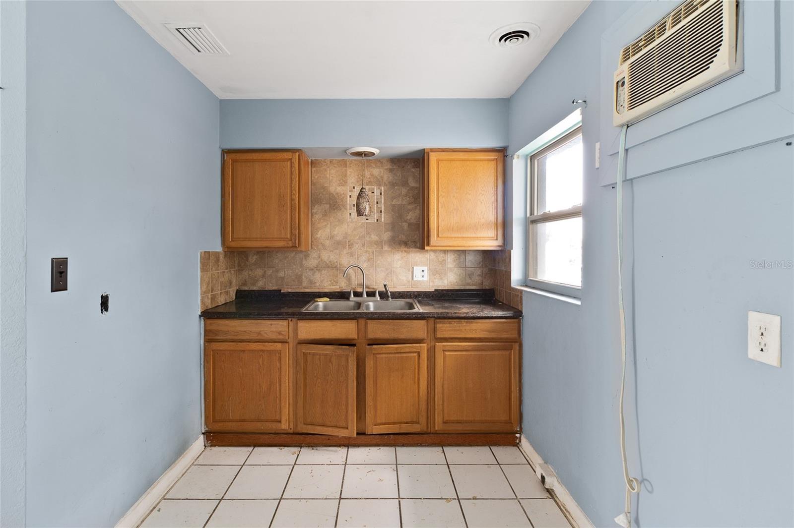 410 73rd Ave Property Photo 10