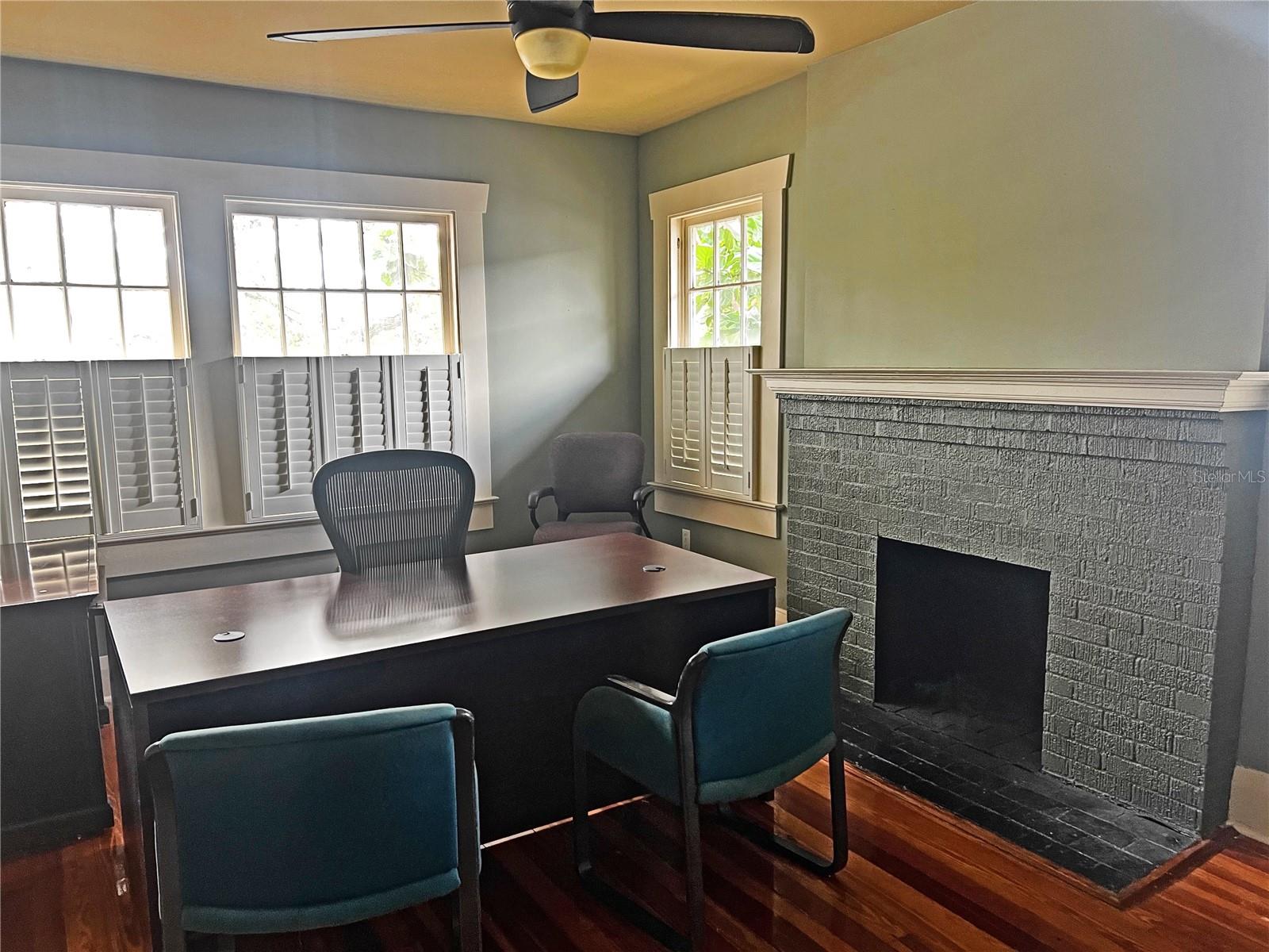 1405 W Swann Ave Property Photo 3