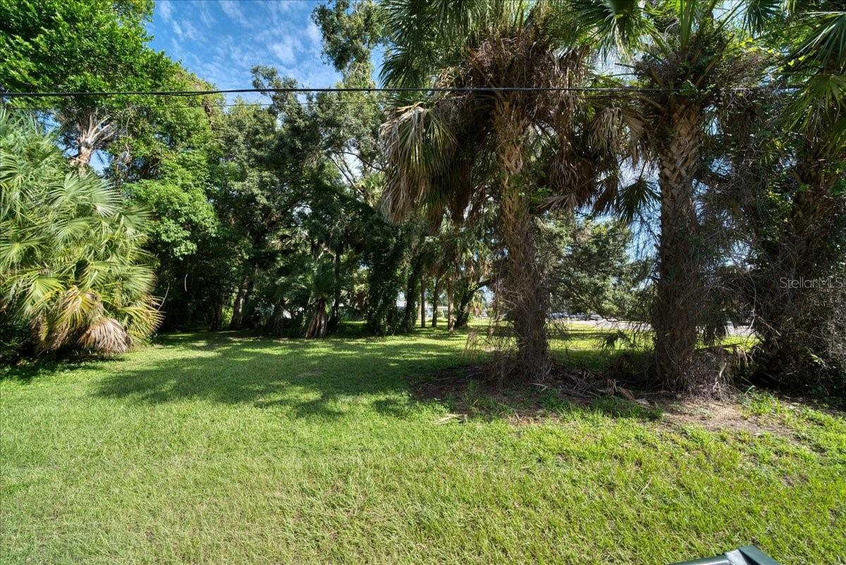 1040 Broadway Property Photo 13