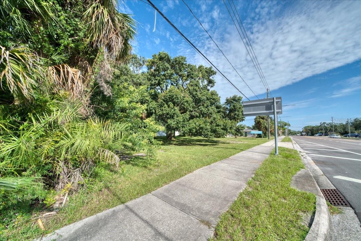 1040 Broadway Property Photo 14