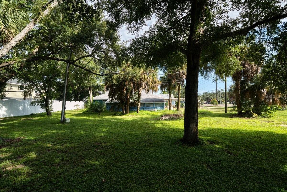 1040 Broadway Property Photo 20