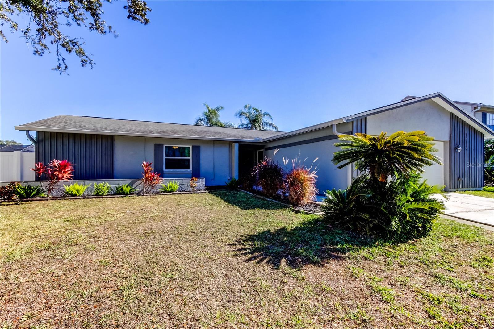 16115 Country Crossing Dr Property Photo 1