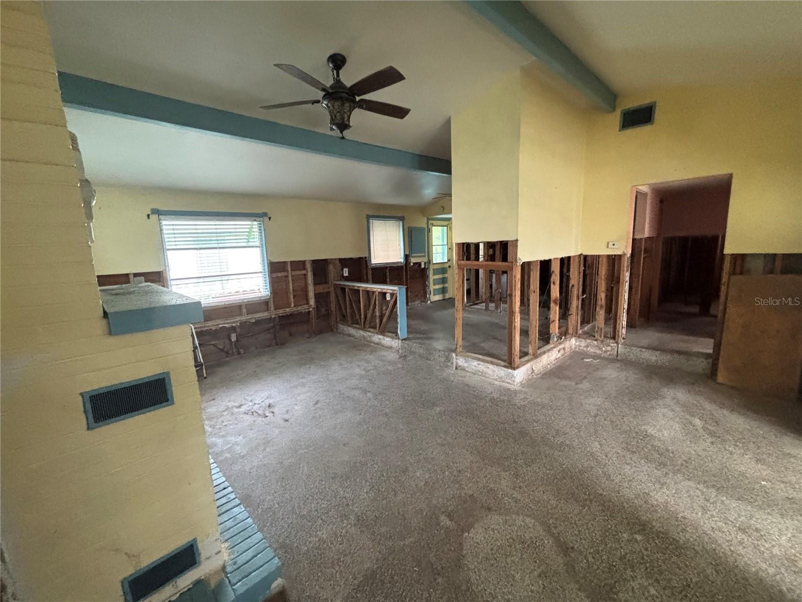 18006 4th St E Property Photo 10