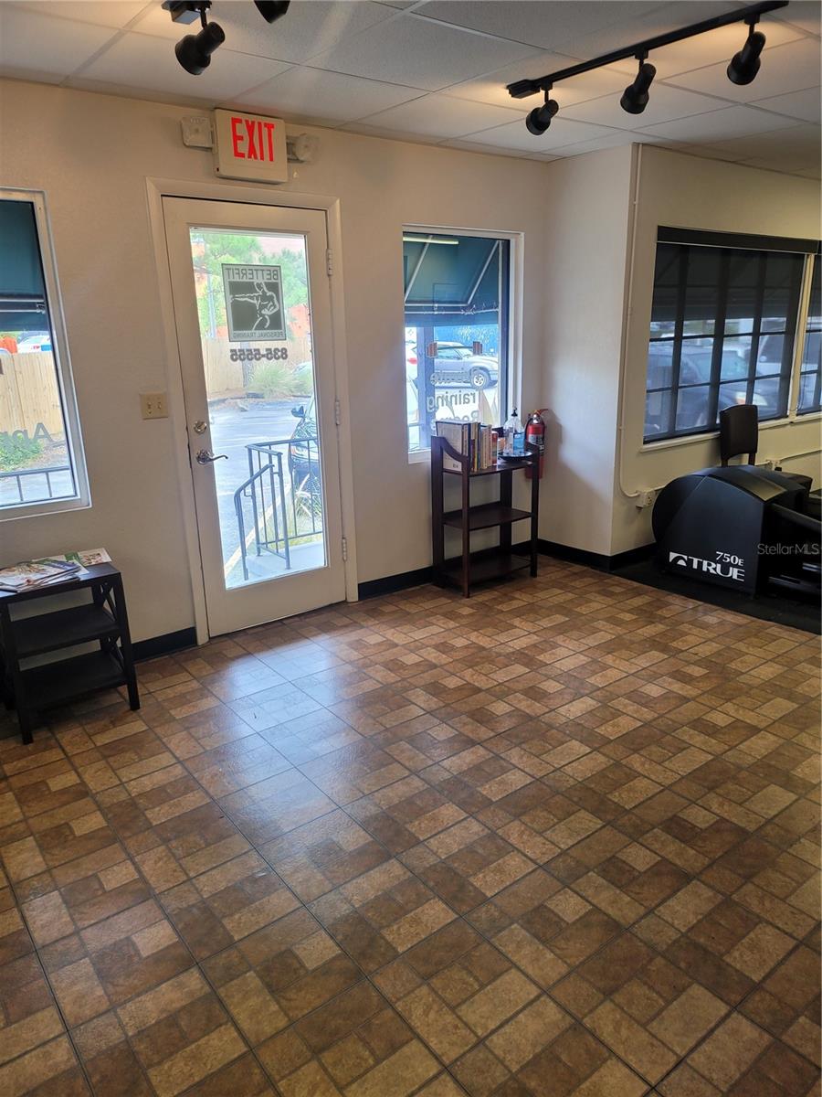 814 S Dale Mabry Hwy Property Photo 11