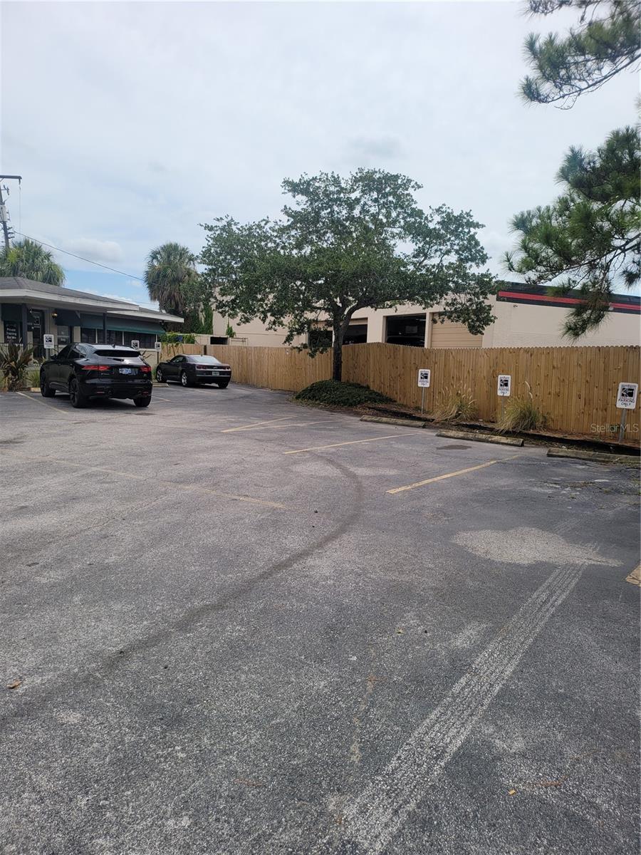 814 S Dale Mabry Hwy Property Photo 21