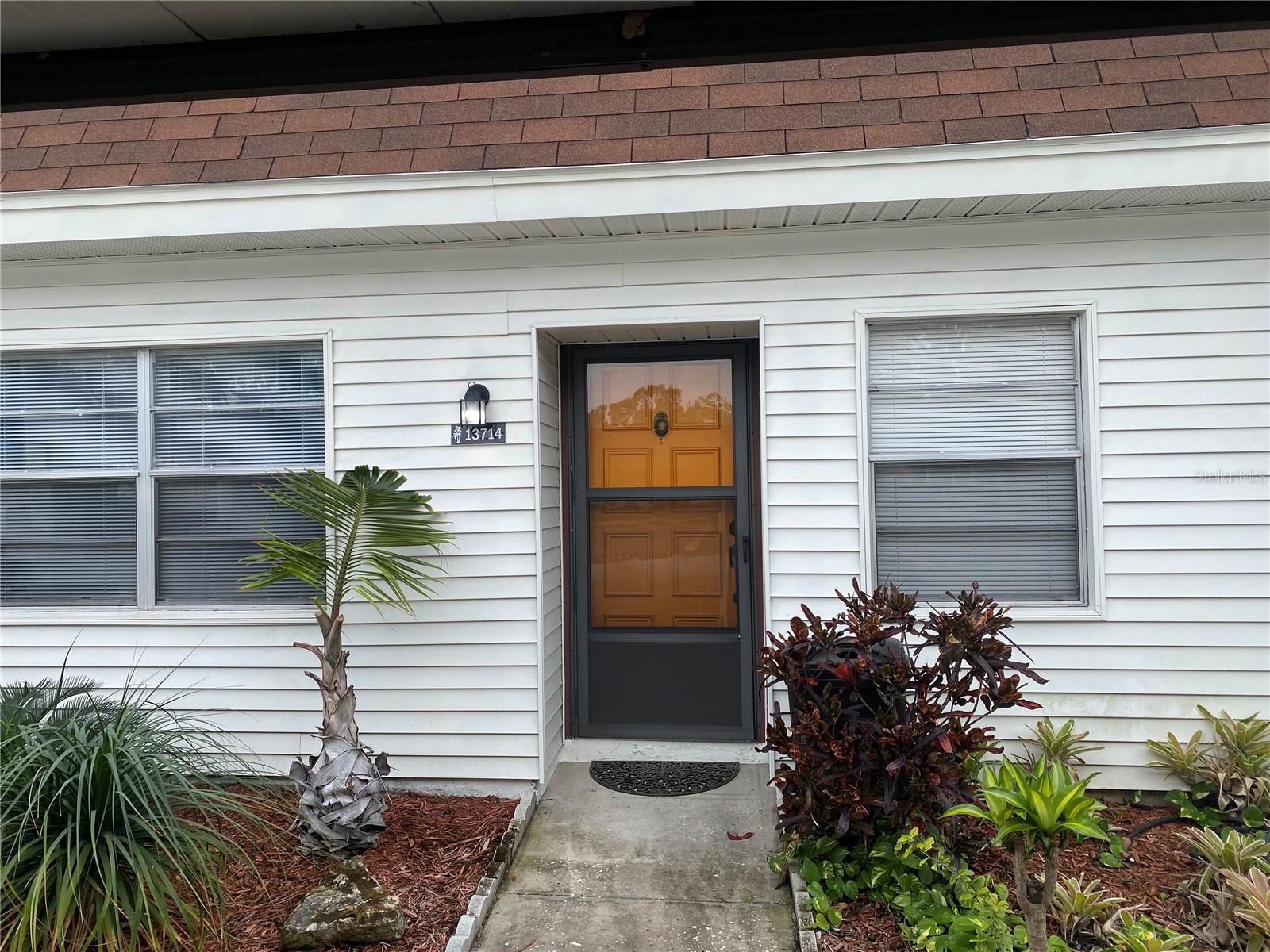 13714 MISSION OAKS BLVD #13714 Property Photo 1