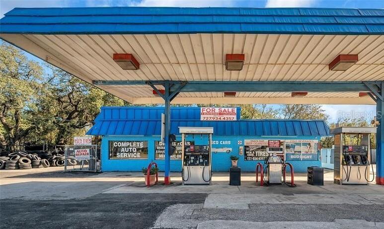 1941 S Pinellas Ave Property Photo 1