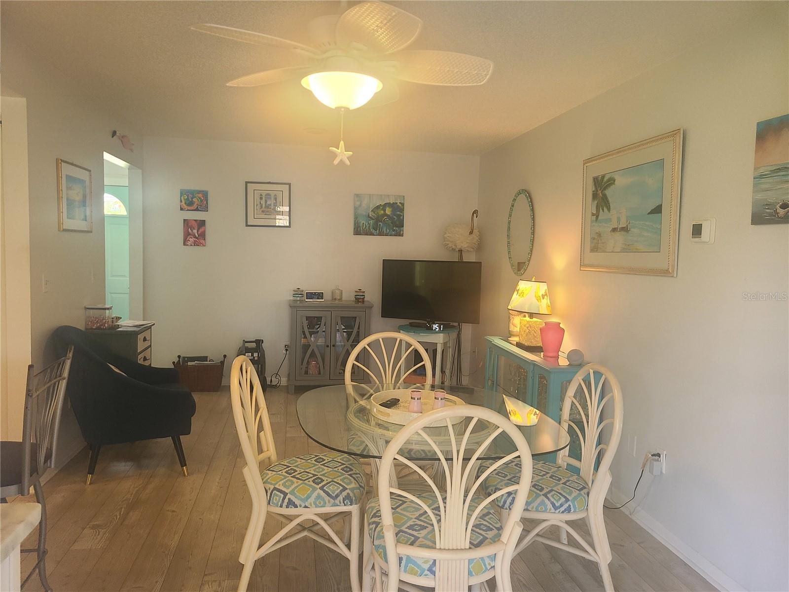 1279 Dinnerbell Ln E Property Photo 32