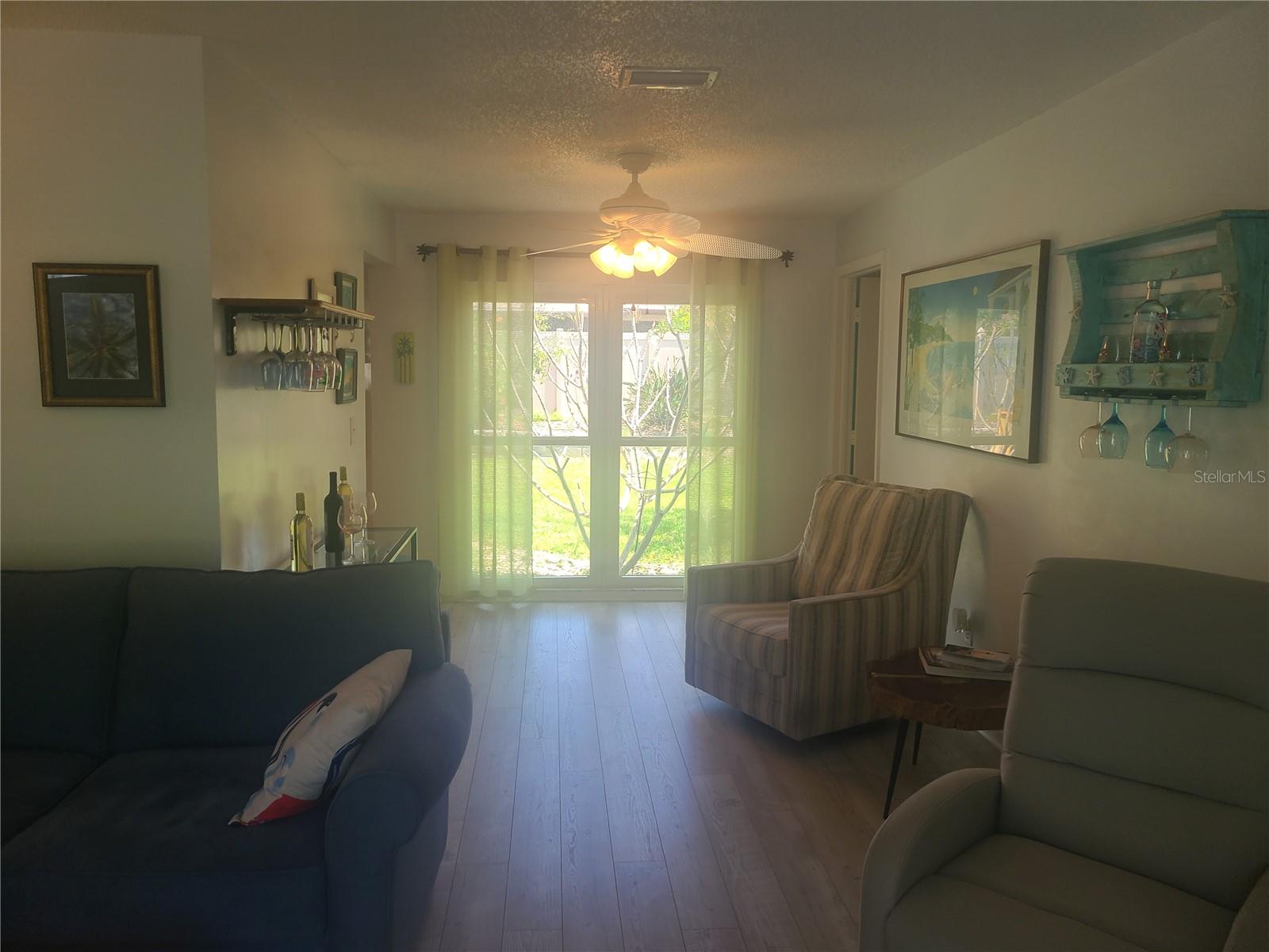 1279 Dinnerbell Ln E Property Photo 35