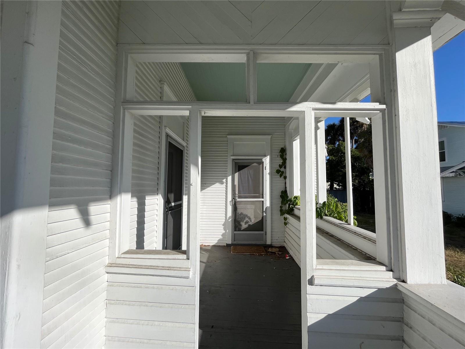 1105 W De Leon St Property Photo 16