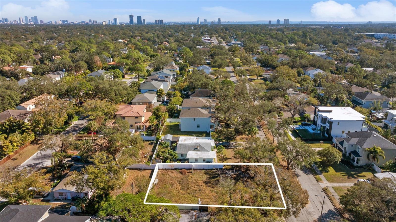 4621 W El Prado Blvd Property Photo 6