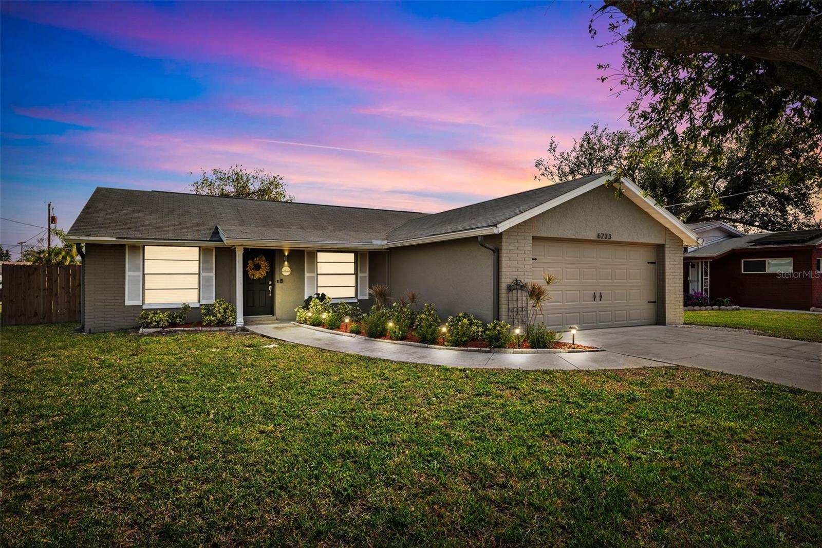 6233 Florida Cir E Property Photo