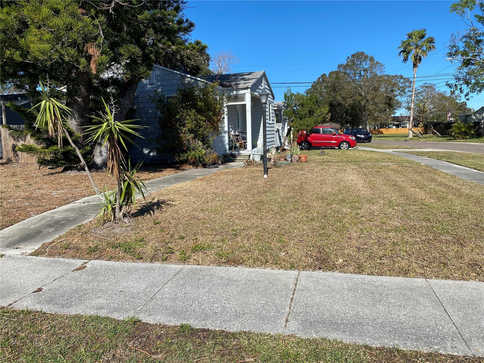 161 83rd Ave N Property Photo 8