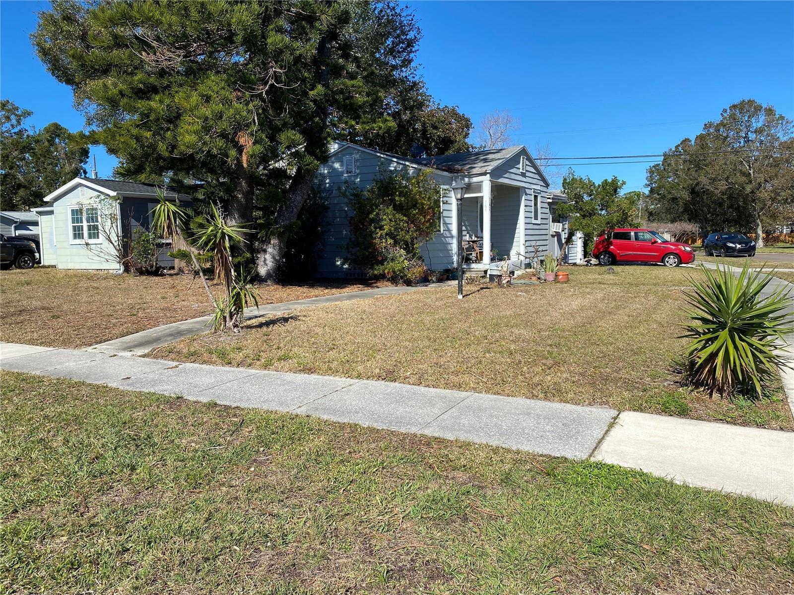 161 83rd Ave N Property Photo 10