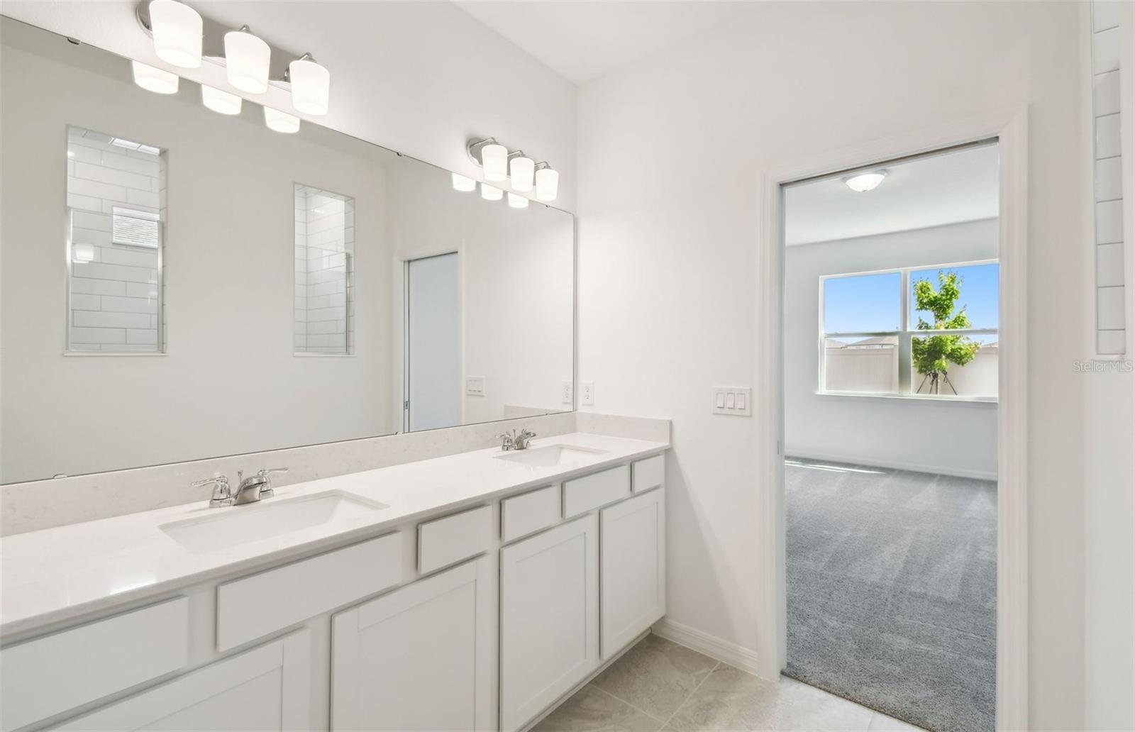 1258 Lakeridge Way Property Photo 10