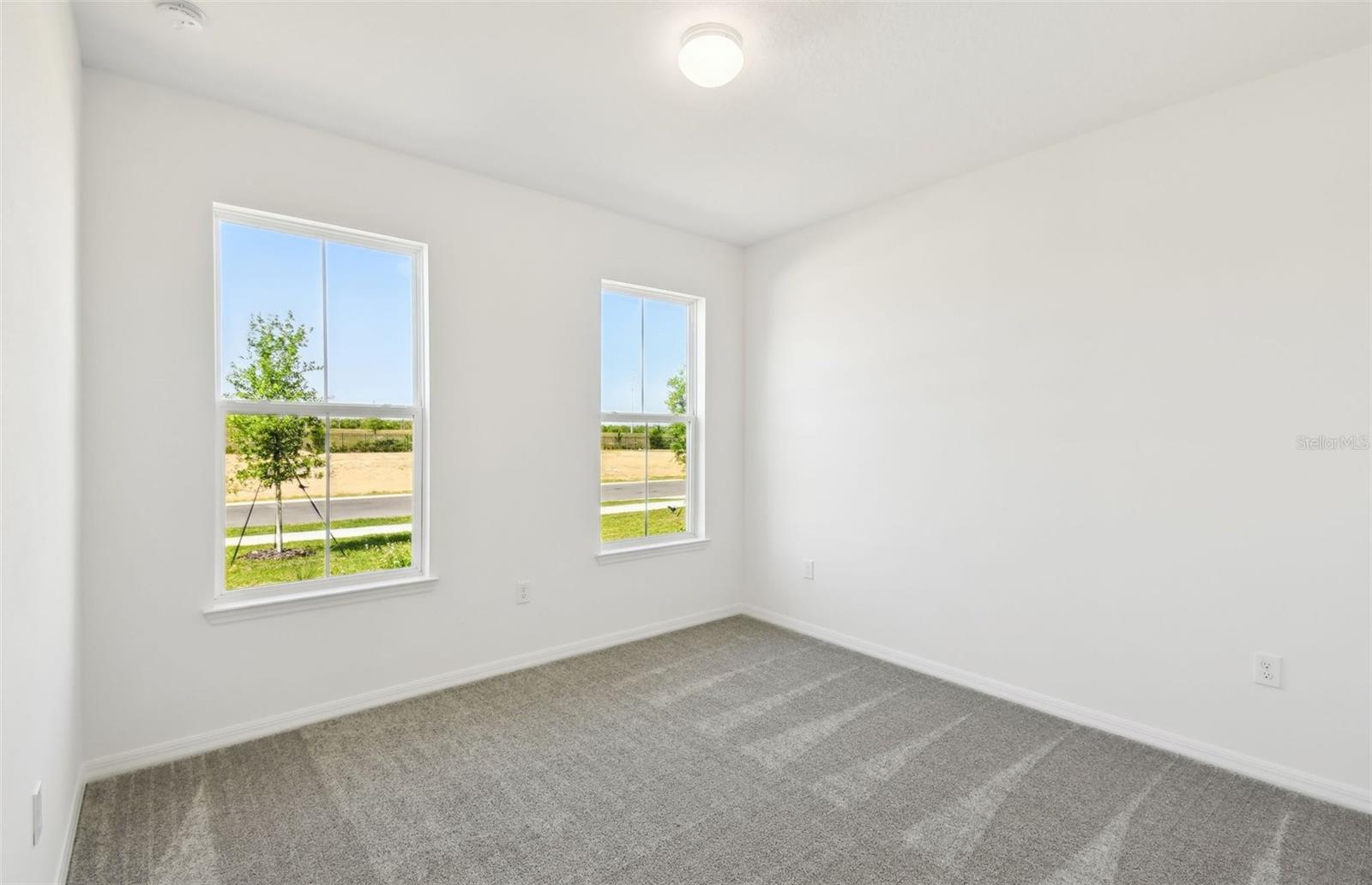 1258 Lakeridge Way Property Photo 14
