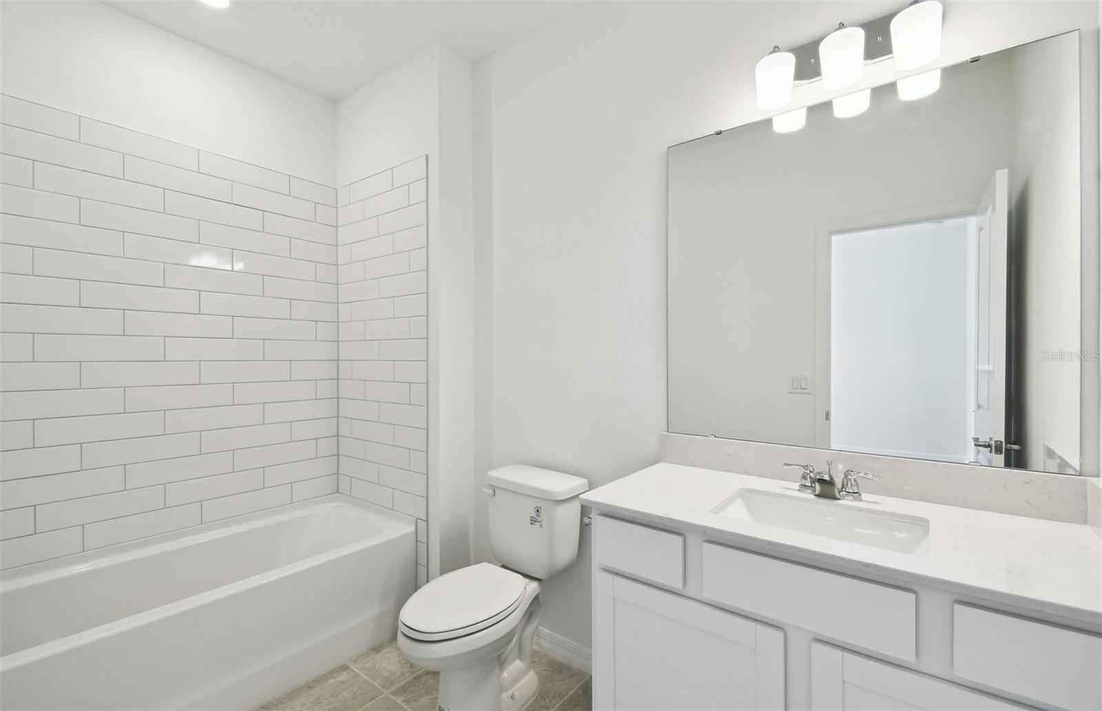 1258 Lakeridge Way Property Photo 17
