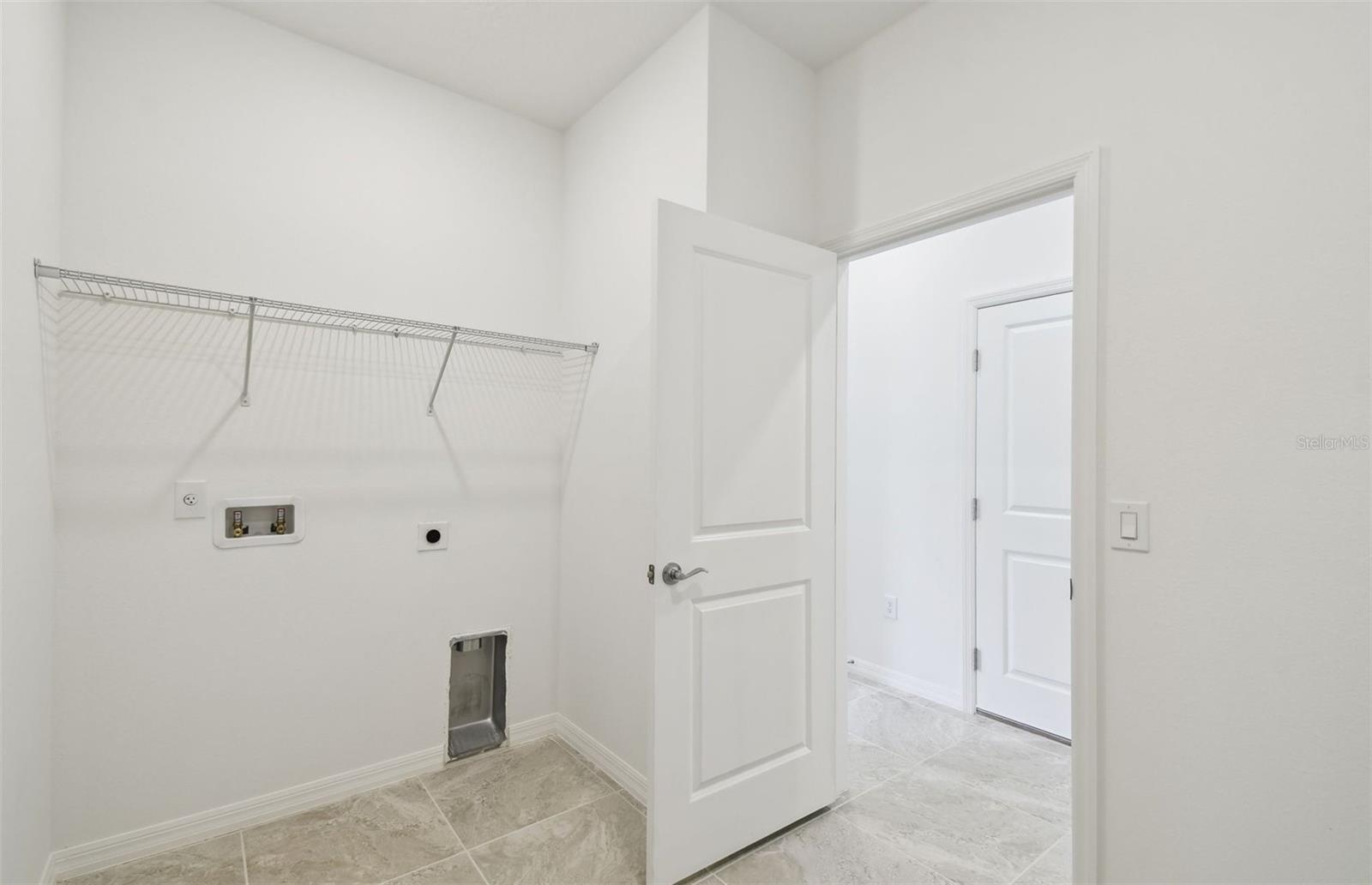 1258 Lakeridge Way Property Photo 18