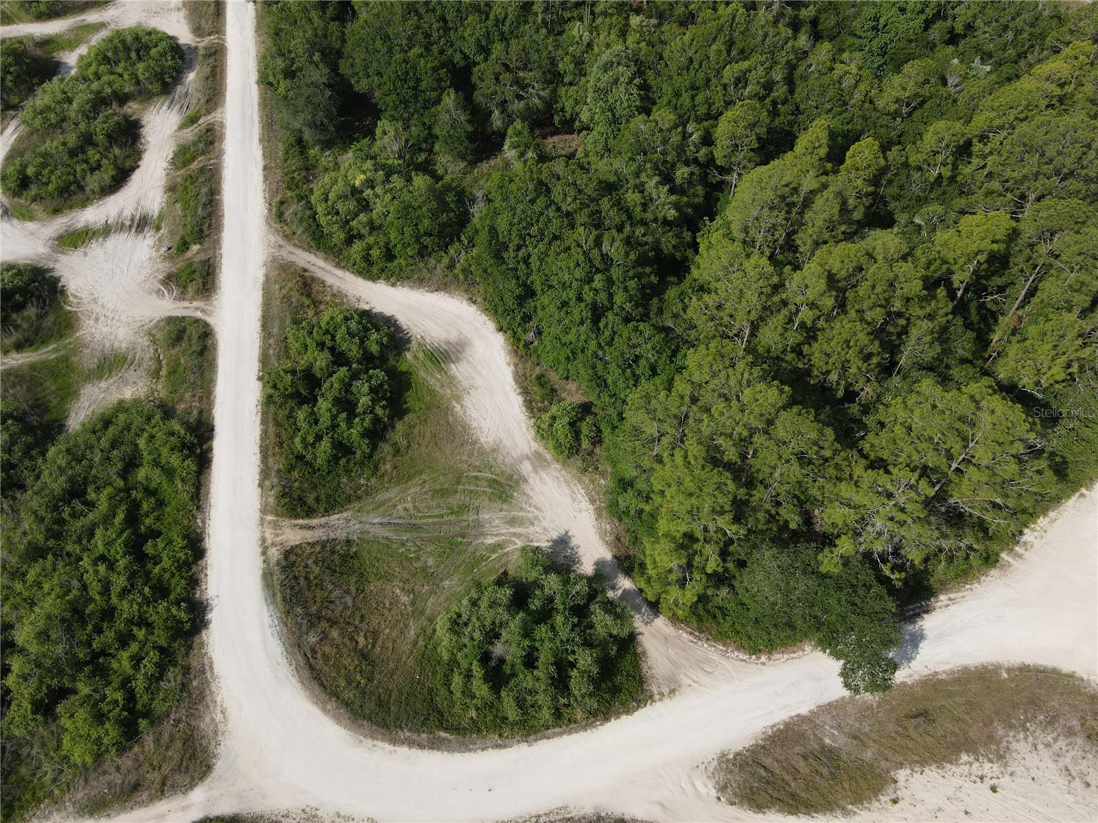 Coral Rock Dr Property Photo 4