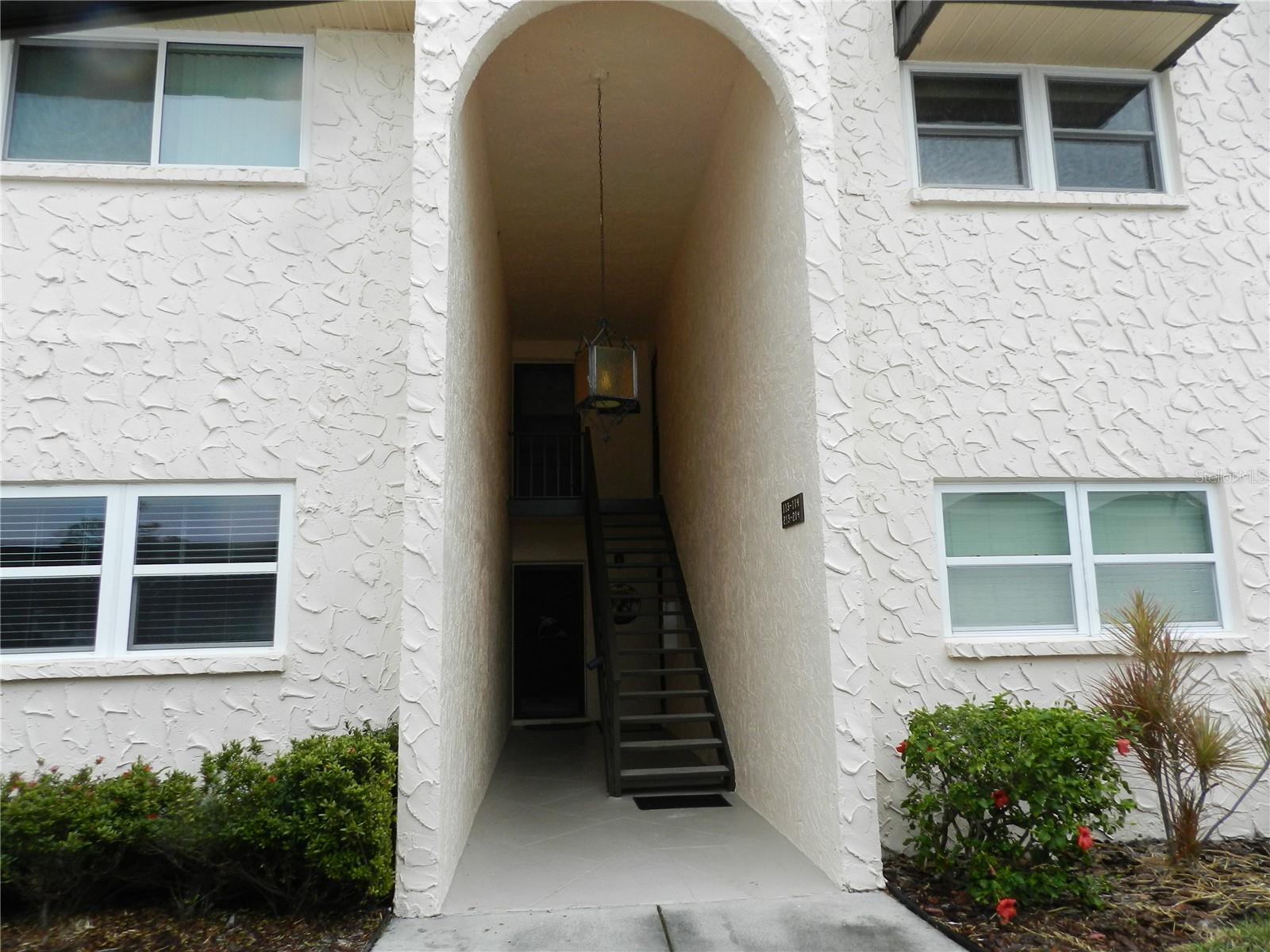 214 Elmwood Cir #214 Property Photo