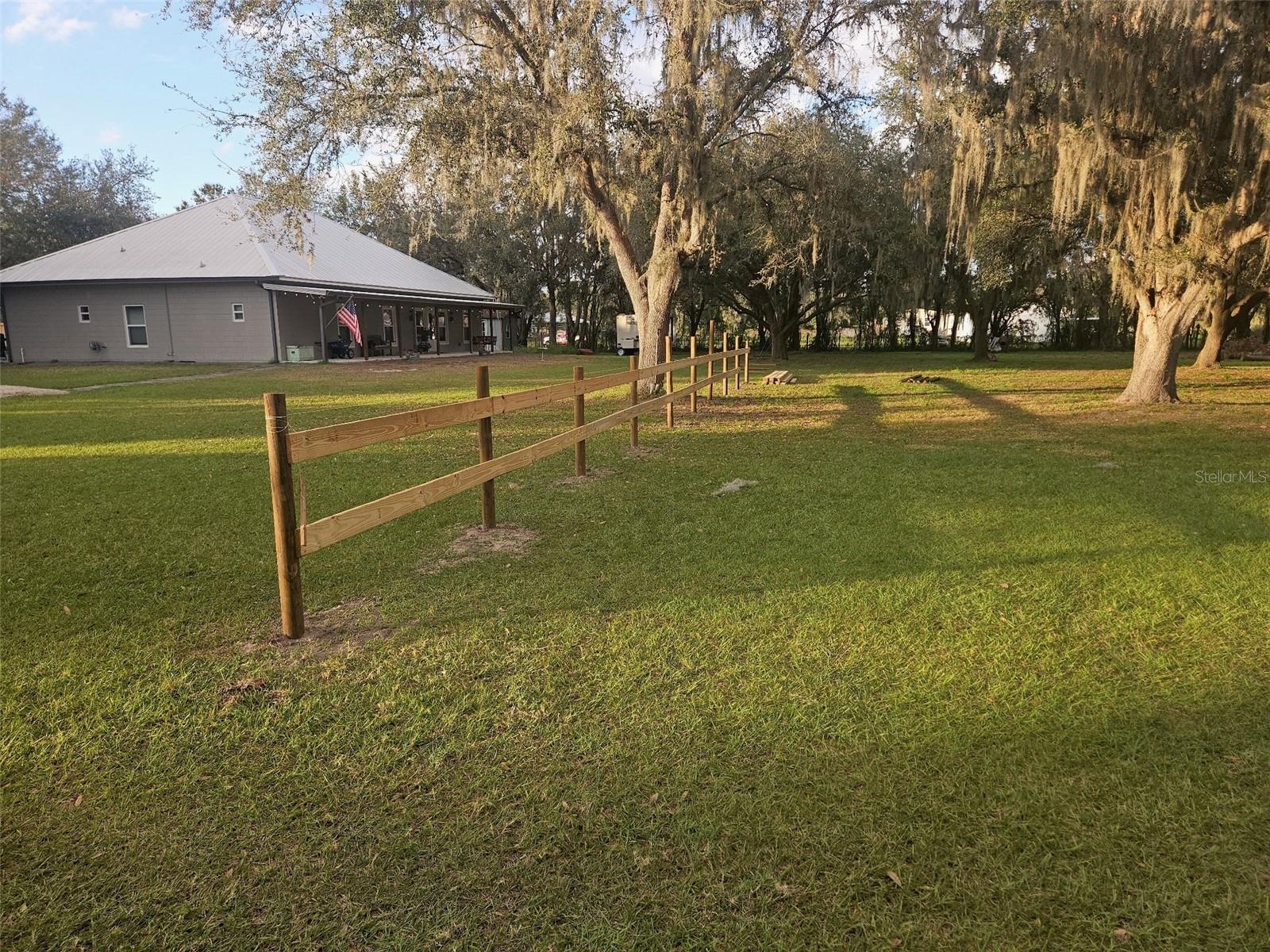 9015 S County Line Rd Property Photo 10