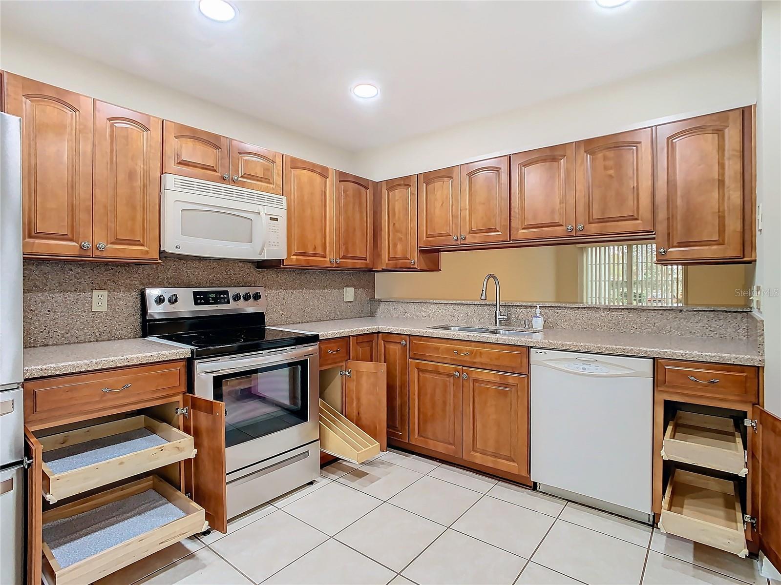 5832 Red Cedar Ln Property Photo 16