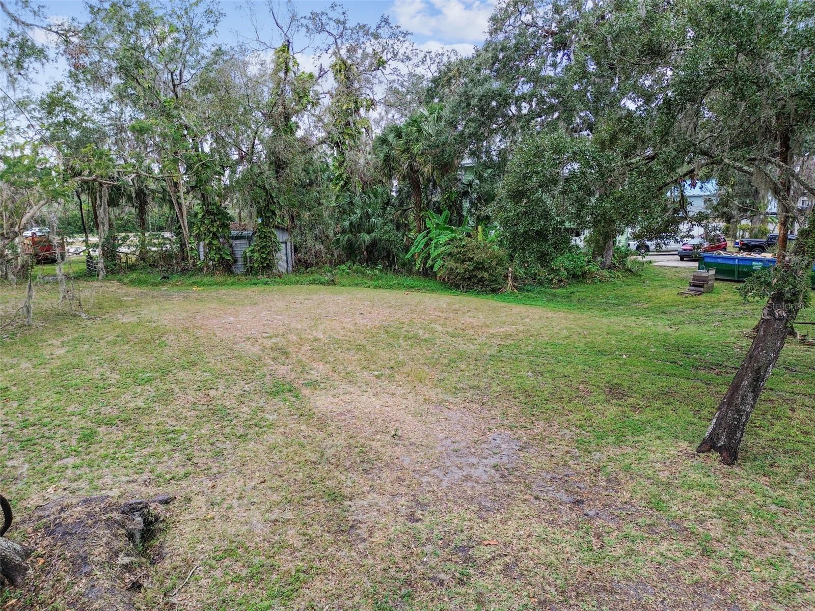 Casa Loma Dr Property Photo 6