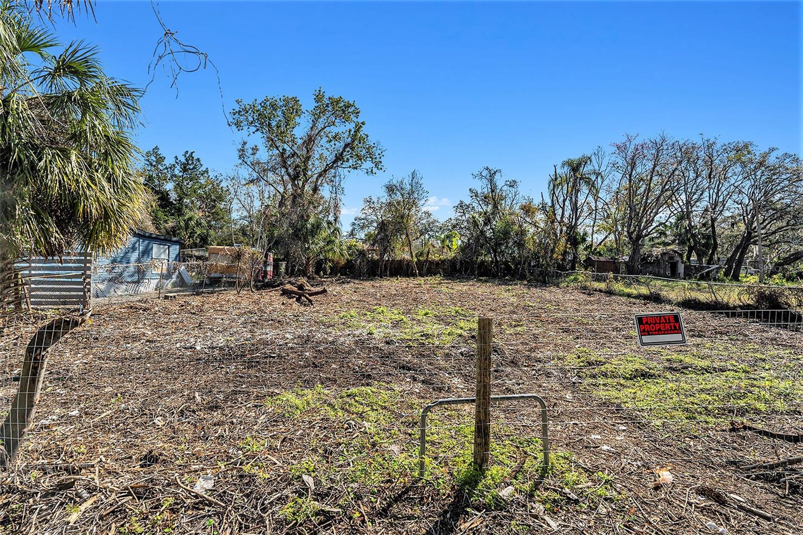 Polo St Property Photo 6