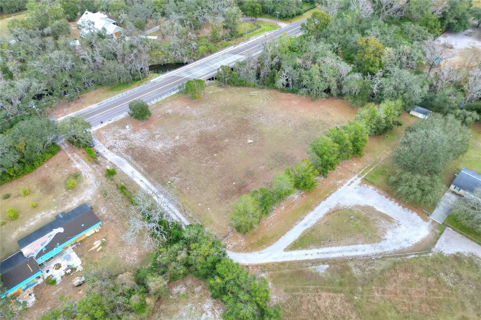 11735 Knights Griffin Rd Property Photo 11