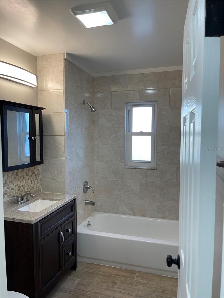 2643 Pinehurst Ave Property Photo 19
