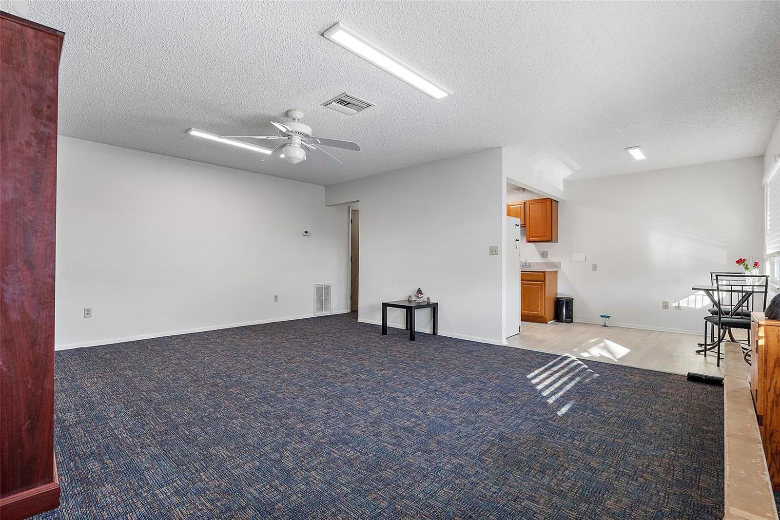 2641 & 2645 Sunset Point Rd Property Photo 15