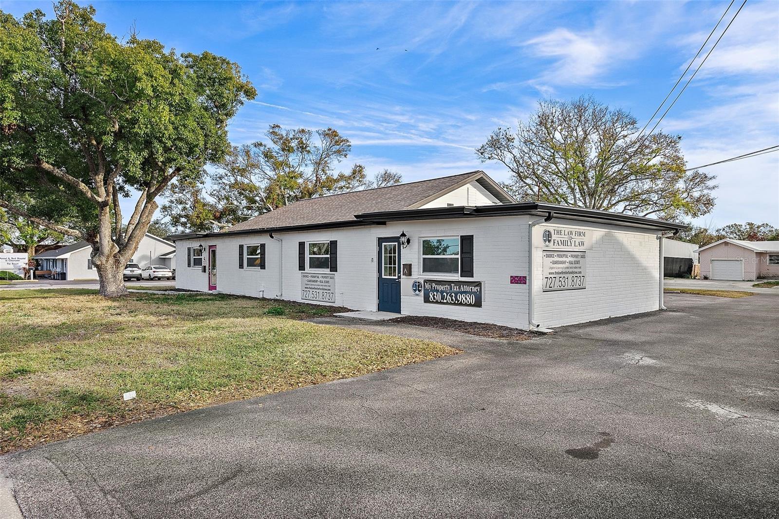 2641 & 2645 Sunset Point Rd Property Photo 46