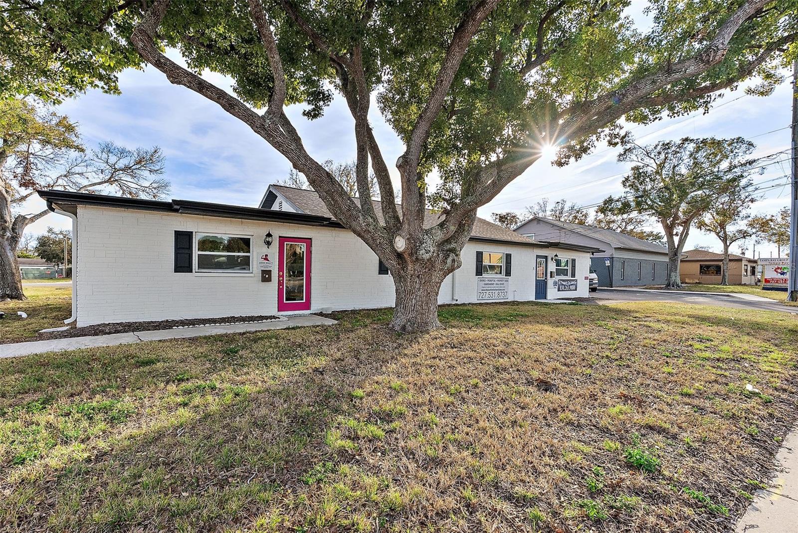 2641 & 2645 Sunset Point Rd Property Photo 47