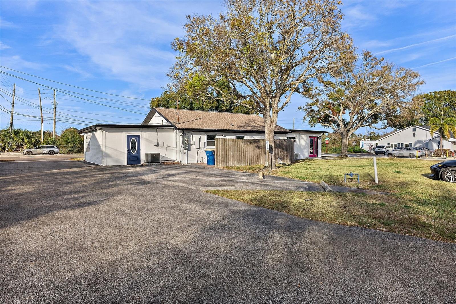2641 & 2645 Sunset Point Rd Property Photo 49
