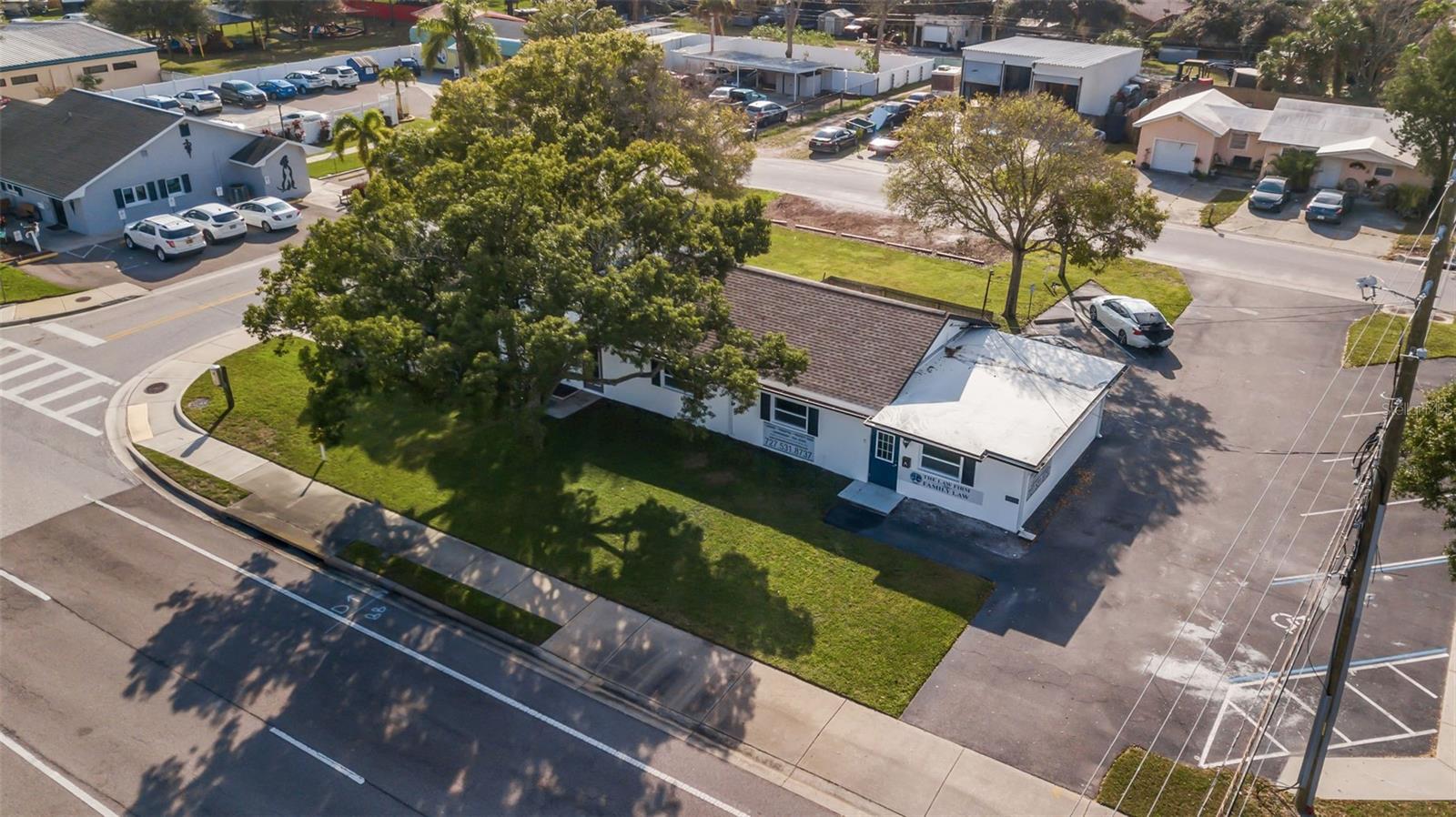 2641 & 2645 Sunset Point Rd Property Photo 82