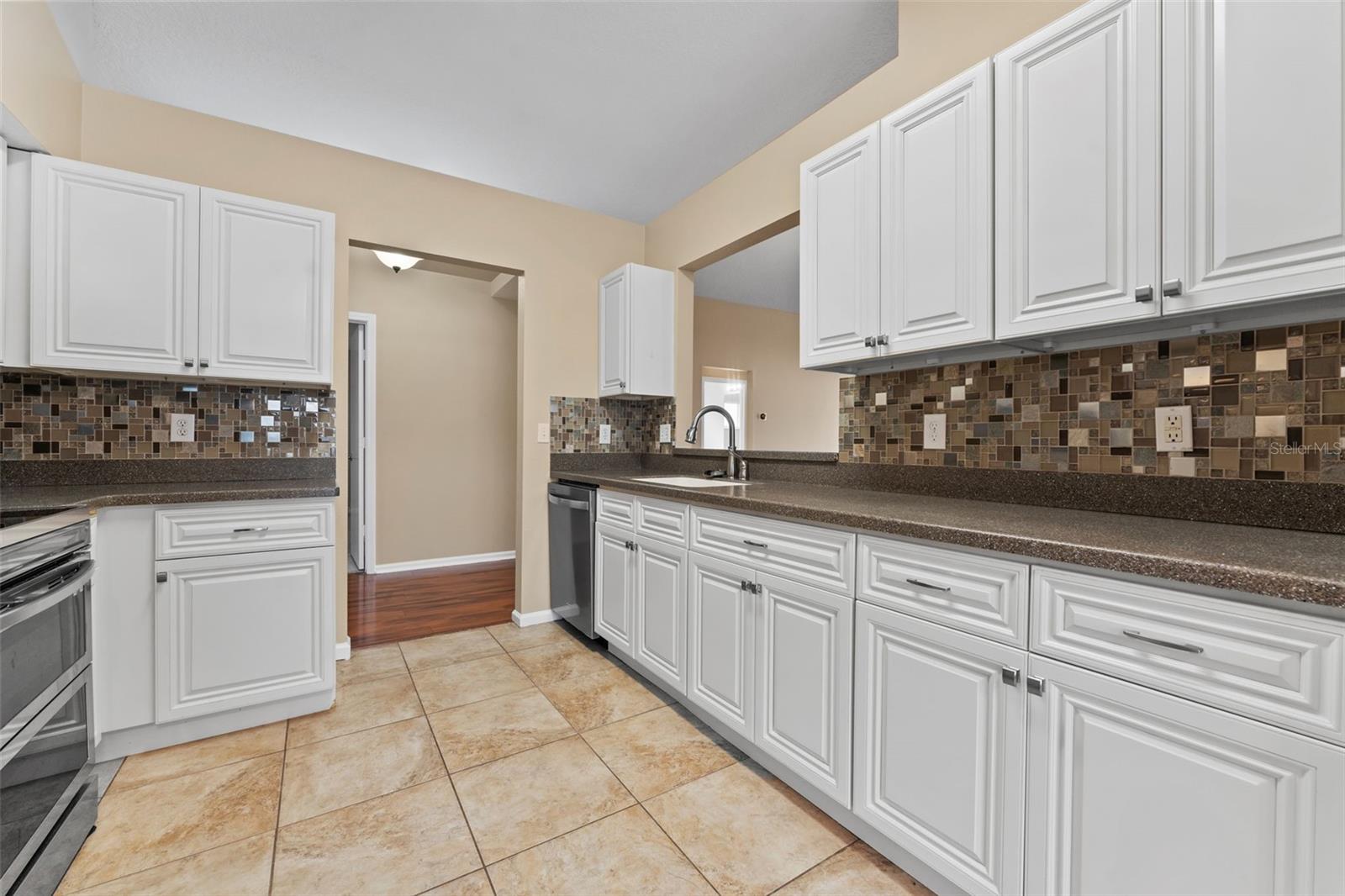 5809 War Admiral Dr Property Photo 5