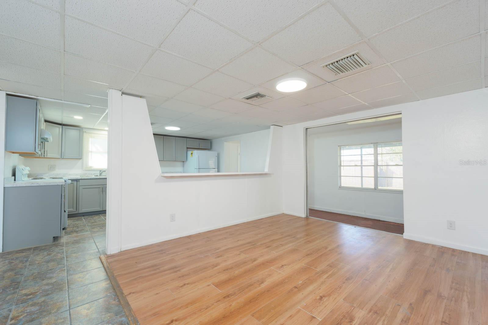 2009 Windsor Way Property Photo 12