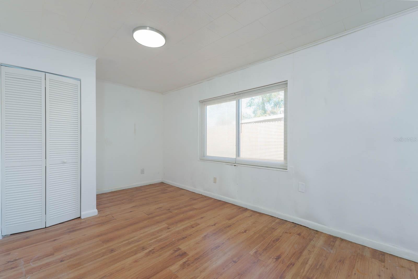 2009 Windsor Way Property Photo 17
